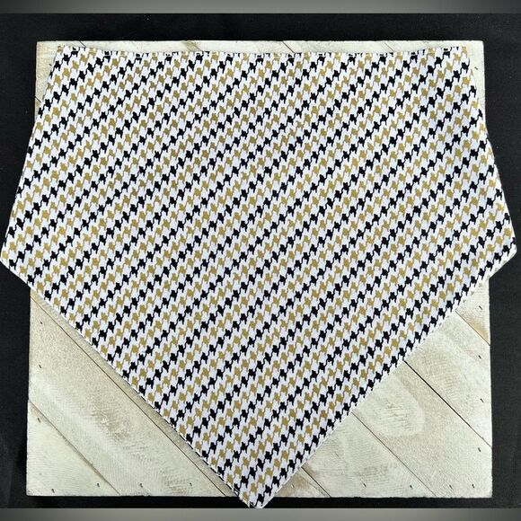 Black and gold bandana size large - Picture 1 of 2